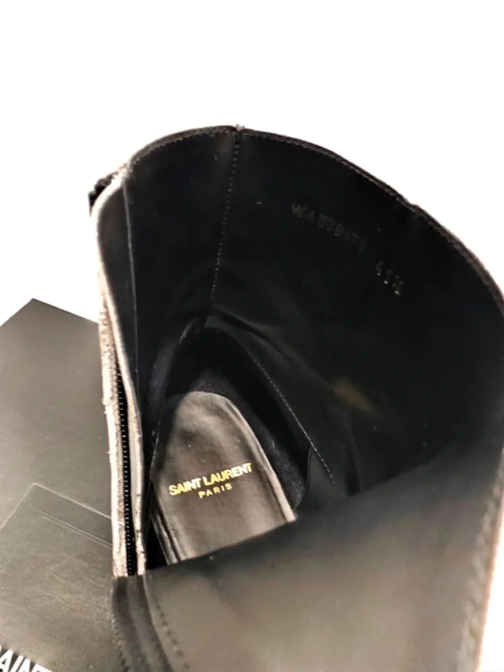 Saint Laurent classic saint